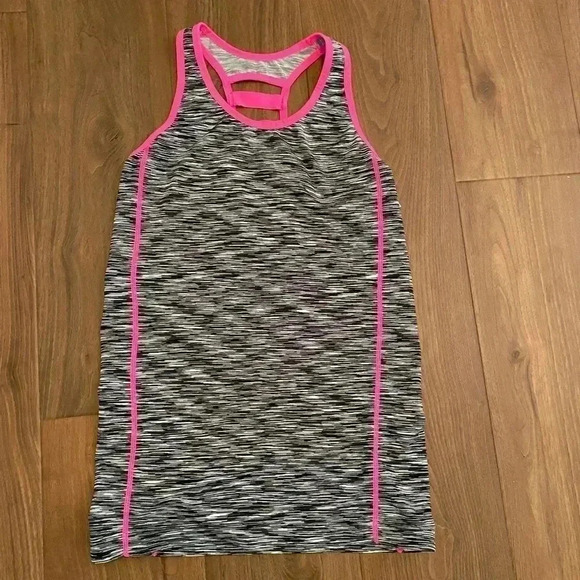 feathers Tops - Maternity Feathers workout racer back tank top size small
